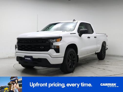 White 2025 Chevrolet Silverado 1500 Custom