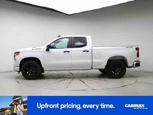 White 2025 Chevrolet Silverado 1500 Custom