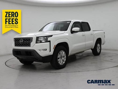White 2024 Nissan Frontier SV