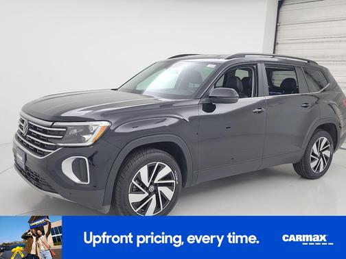 Black 2024 Volkswagen Atlas SE w/Tech