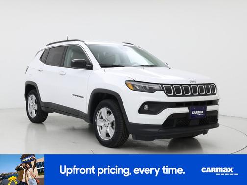 White 2022 Jeep Compass Latitude
