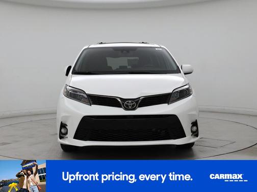 2019 Toyota Sienna SE