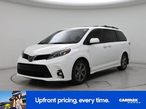 2019 Toyota Sienna SE