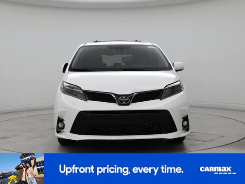 2019 Toyota Sienna SE