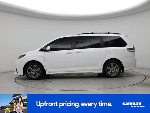 2019 Toyota Sienna SE