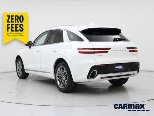 White 2025 Genesis GV70