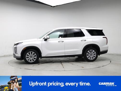 White 2023 Hyundai PALISADE SEL