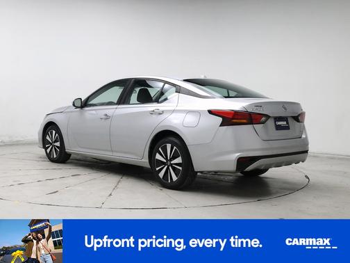 2022 Nissan Altima SV