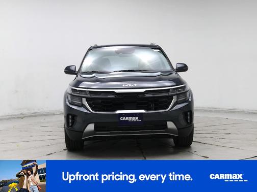 Gray 2024 Kia Seltos SX
