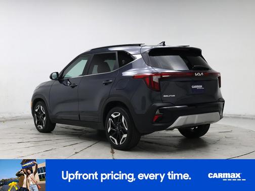 Gray 2024 Kia Seltos SX