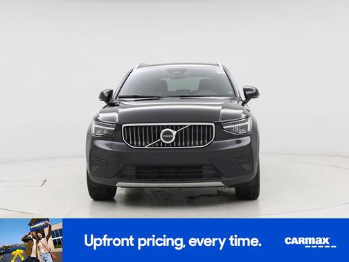 2025 Volvo XC40 B5 Core Bright Theme