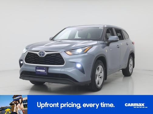 Gray 2021 Toyota Highlander Hybrid LE