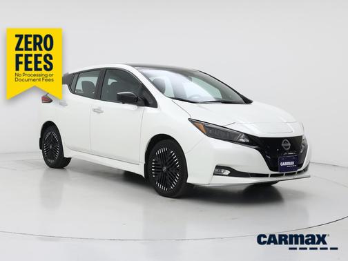 Black 2024 Nissan Leaf SV Plus