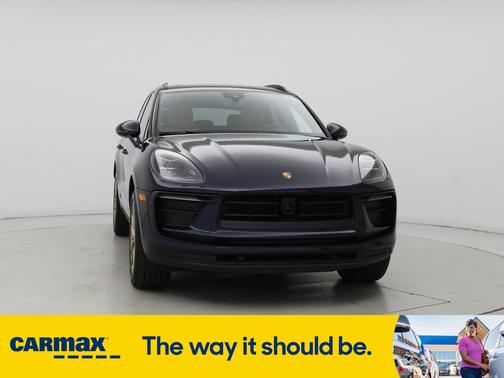 2023 Porsche Macan T