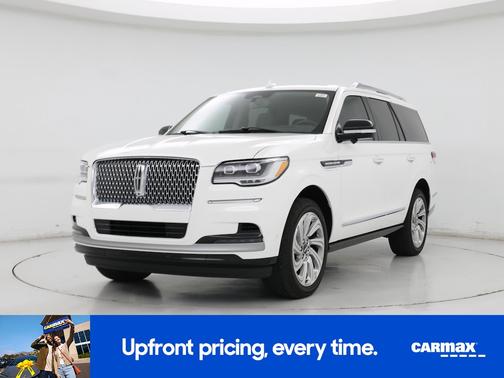White 2024 Lincoln Navigator Reserve
