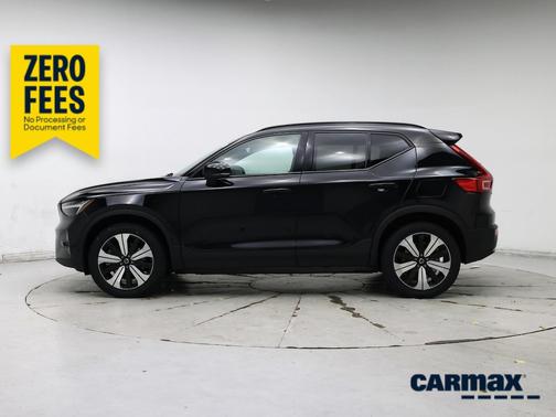 Black 2023 Volvo XC40 Recharge Pure Electric Twin Plus