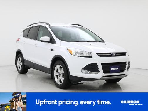 White 2016 Ford Escape SE