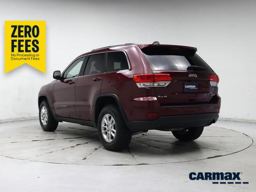 Red 2018 Jeep Grand Cherokee Laredo