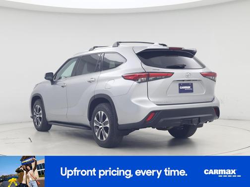 Silver 2021 Toyota Highlander XLE