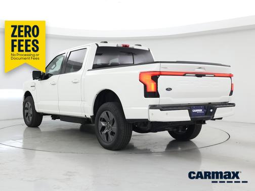 White 2022 Ford F-150 Lightning Lariat
