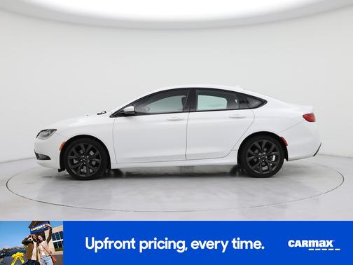 White 2015 Chrysler 200 S