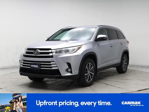 Silver 2019 Toyota Highlander XLE
