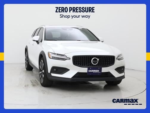 White 2021 Volvo V60 Cross Country T5