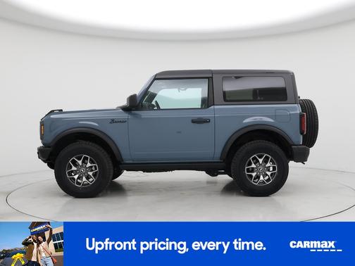 Blue 2023 Ford Bronco Badlands