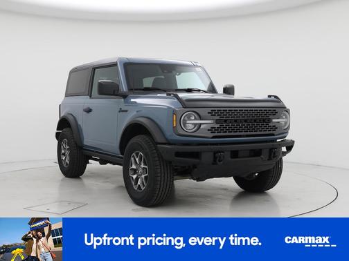 Blue 2023 Ford Bronco Badlands
