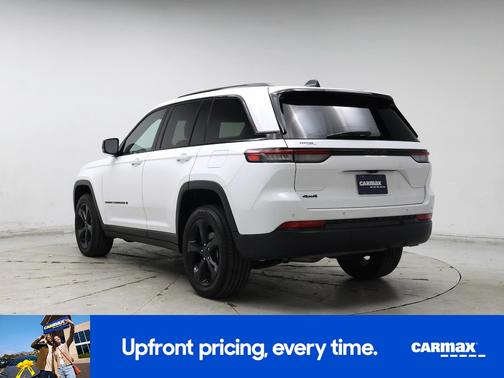 White 2023 Jeep Grand Cherokee Altitude