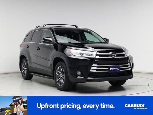 Black 2019 Toyota Highlander XLE