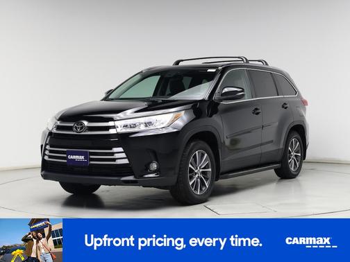 Black 2019 Toyota Highlander XLE