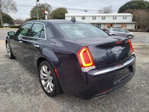 2018 Chrysler 300 Limited
