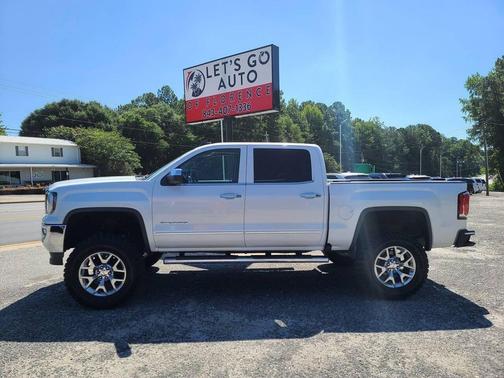 White Frost Tricoat 2017 GMC Sierra 1500 SLT