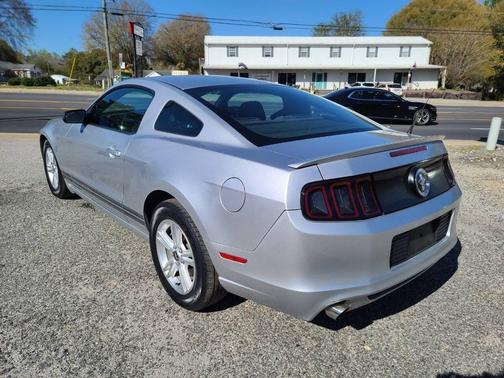 2013 Ford Mustang V6