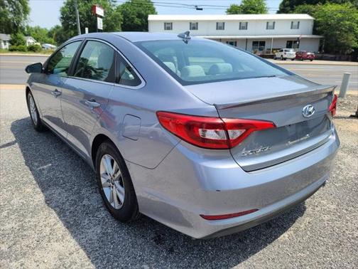 2017 Hyundai SONATA SE