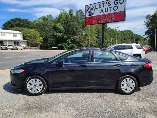2013 Ford Fusion SE