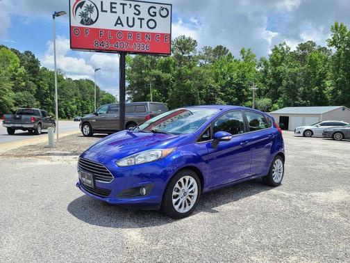 Performance Blue Metallic 2014 Ford Fiesta SE