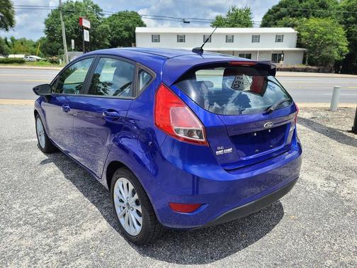 Performance Blue Metallic 2014 Ford Fiesta SE