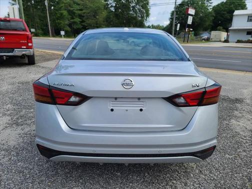 2021 Nissan Altima 2.5 SV