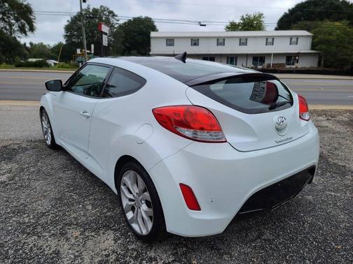 2013 Hyundai Veloster Base