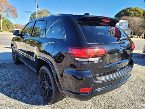 2018 Jeep Grand Cherokee Laredo E