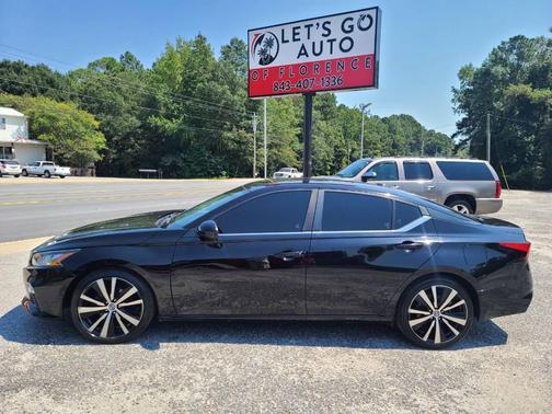 2020 Nissan Altima SR FWD
