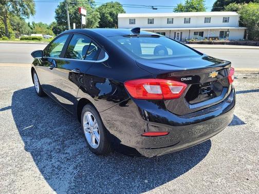 Mosaic Black Metallic 2016 Chevrolet Cruze LT Auto
