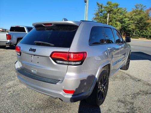 2019 Jeep Grand Cherokee Altitude