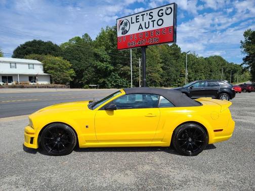 2005 Ford Mustang GT Premium