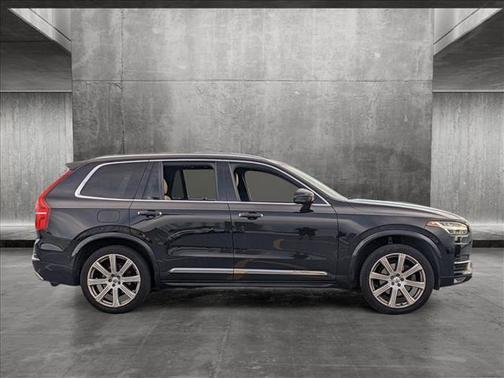 Photo 4 of 27 of 2018 Volvo XC90 T6 Inscription