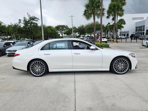 2023 Mercedes-Benz S-Class 4MATIC