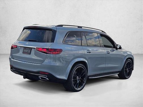 MANUFAKTUR Alpine Grey 2026 Mercedes-Benz GLS 450 4MATIC