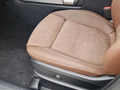 2025 Mercedes-Benz GLB 250 Base